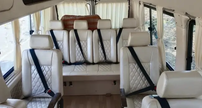 8Seater luxury tempo traveller